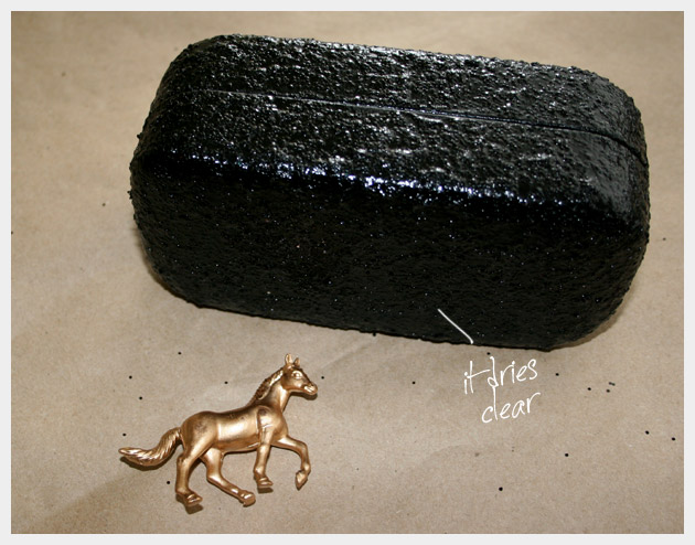 Minaudiere with Golden Horse