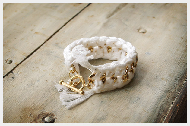 DIY Crocheted Bracelet