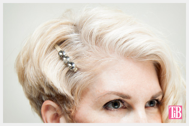 DIY Bobby Pins Close Up Rhinestones