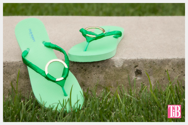 Green and Gold DIY Flip Flops Photo 1