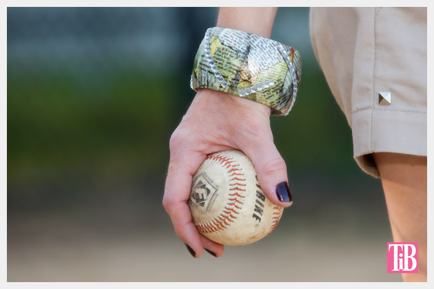 DIY Bangle Bracelet with Tape Photo Holding Baseball