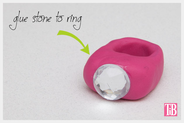 Faux Fur Fimo Clay Ring DIY Gluing the Stone