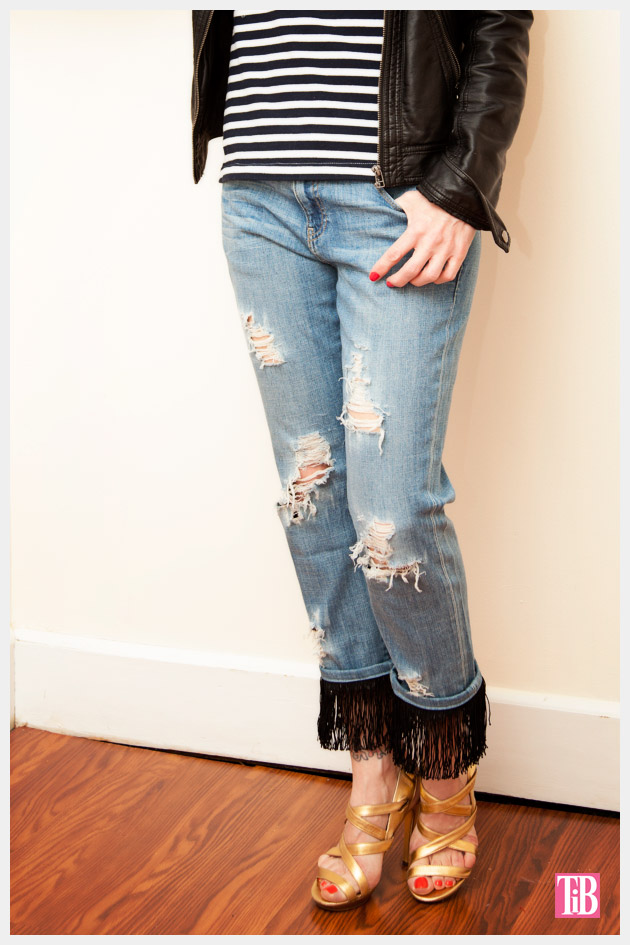 Distressed Fringed Jeans DIY Photo 2