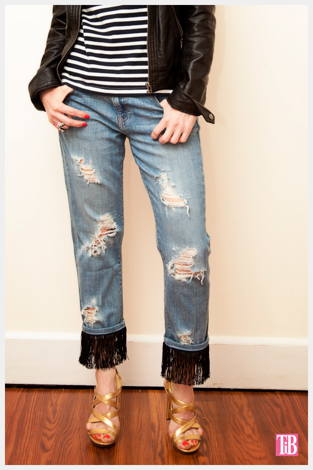 Distressed Fringed Jeans DIY Photo 3