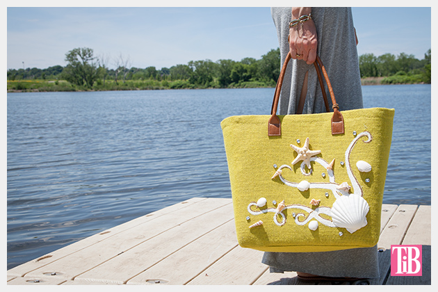 DIY Beach Tote With Shells Photo Holding