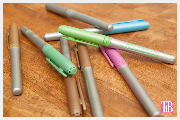 Doodle Flip Flops Bic Mark-it Metallic Markers pens