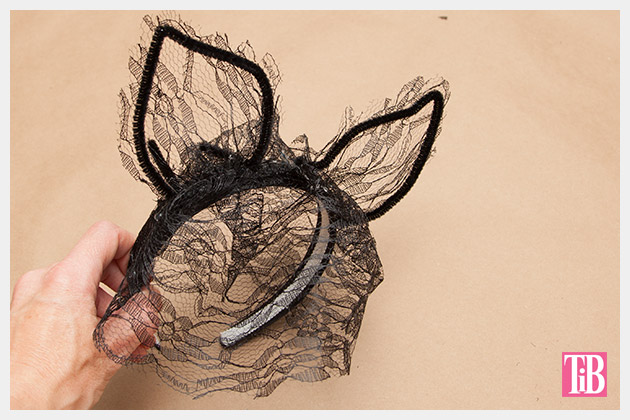 kitty-ears-headband-glue-lace-veil