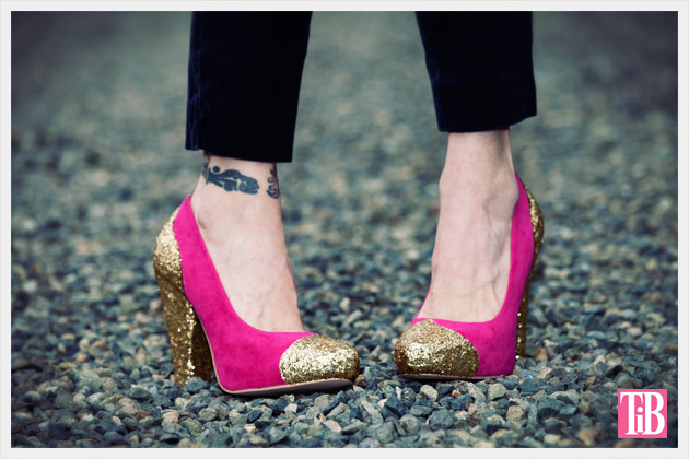 DIY-Glitter-Shoes-LM2