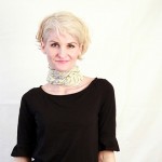 How To Tie A Scarf 5