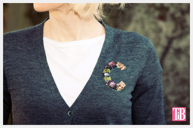 DIY Monogram Sweater Close Up by trinketsinbloom.com