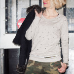 Distressed Sweatshirt DIY with Zipper Hem Tutorial