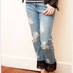 Distressed Fringed Jeans DIY Photo 2