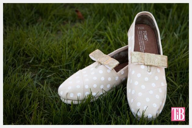 DIY Toms with Bows by Trinkets in Bloom