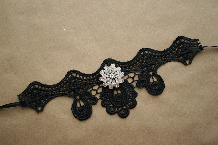 Gothic Choker DIY Flat Finished by Trinkets in Bloom