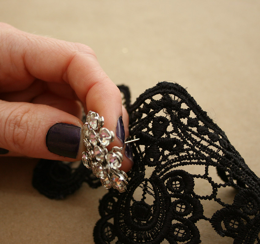 Gothic Choker DIY Pinning Brooch by Trinkets in Bloom