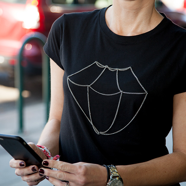 DIY Tee with Chains by Trinkets in Bloom