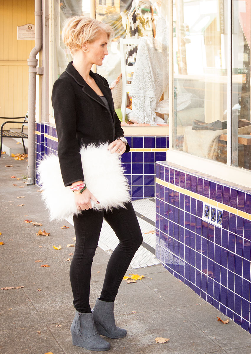 DIY Faux Fur Clutch by Trinkets in Bloom