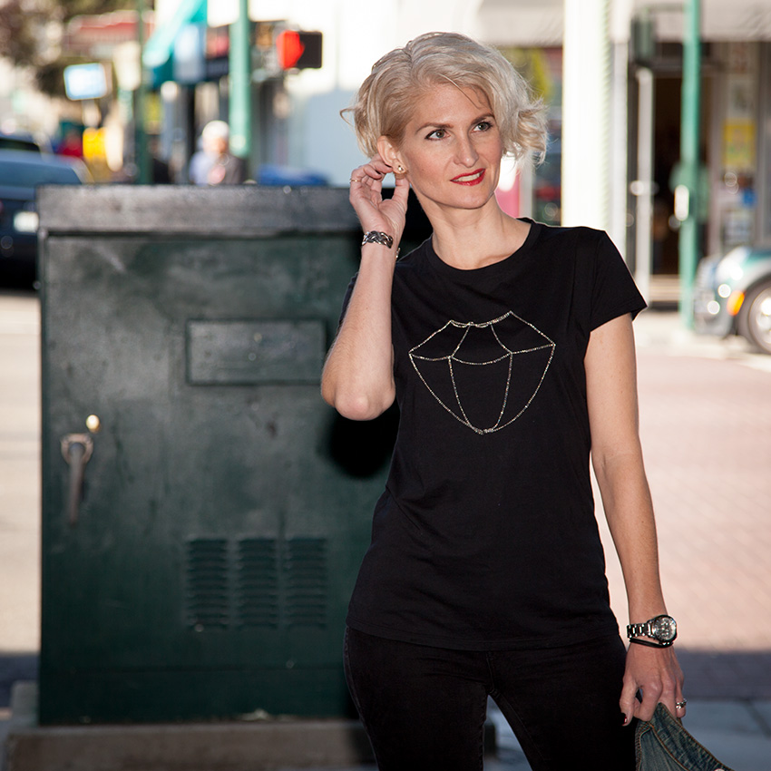 DIY Tee with Chains by Trinkets in Bloom